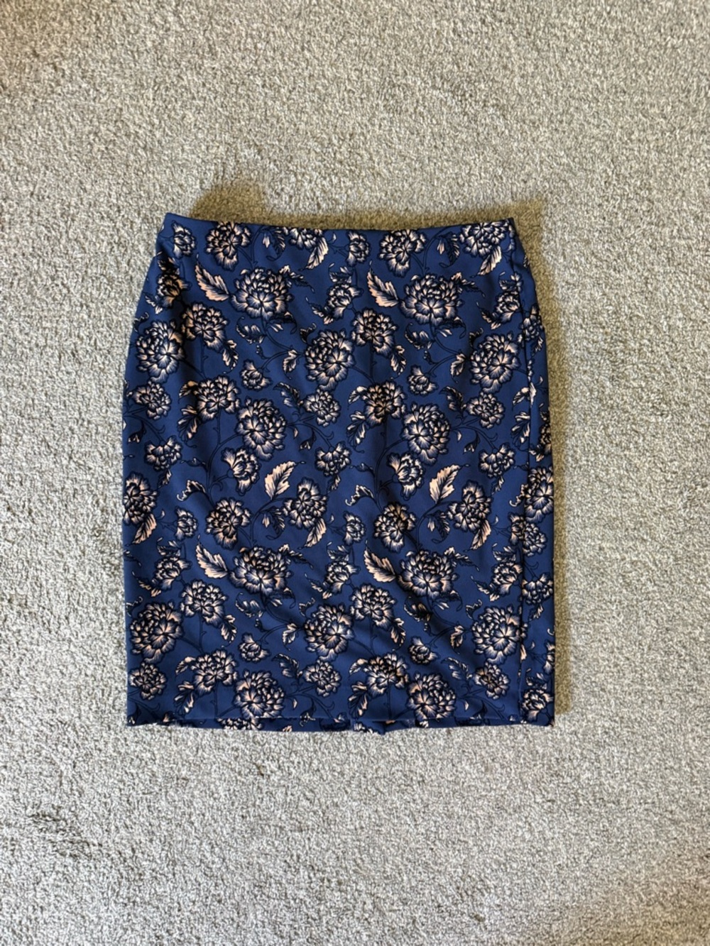 Banana Republic Navy Floral Pencil Skirt